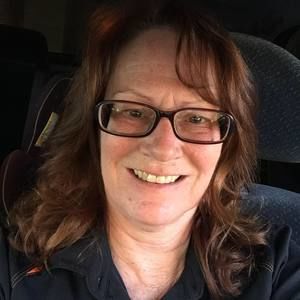 Meet your Posher, Leslie